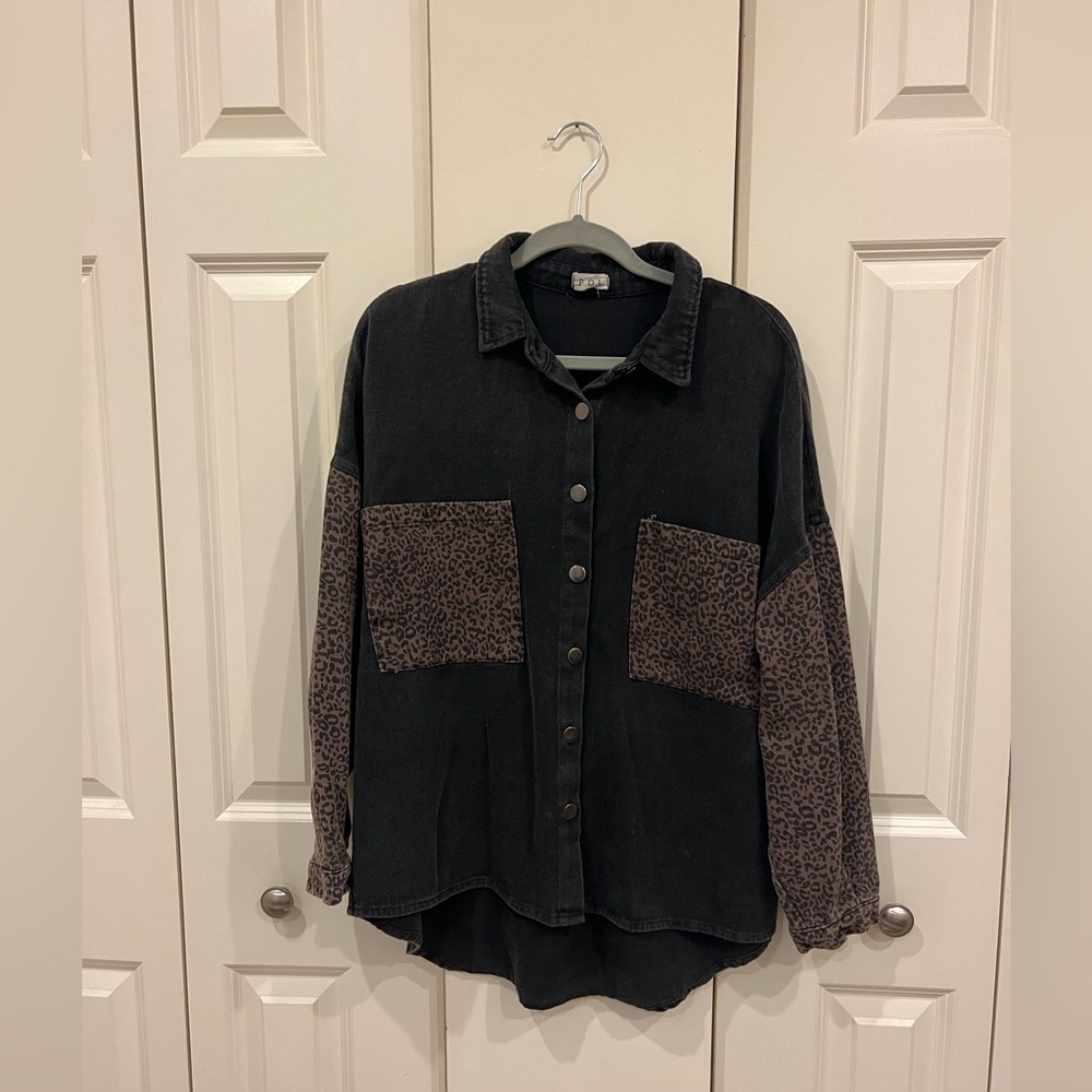 Black jean/print shirt jacket